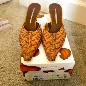 Donald Pliner llana-34